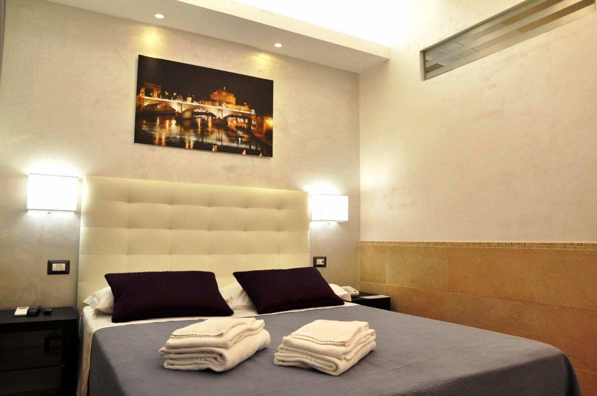 Vatican Accommodations Roma Esterno foto